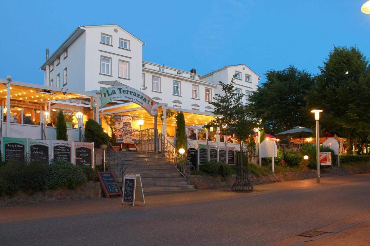 Terrasse, Gratis Nutzung Vom Ahoi Erlebnisbad Und Sauna In Sellin - Villa Antje Fewo 04 Goehren  Exterior foto