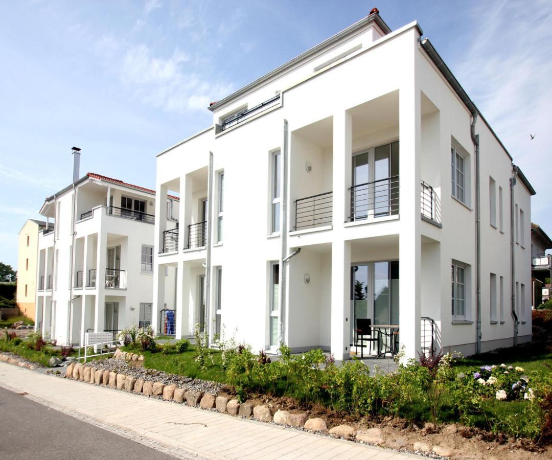 Terrasse, Gratis Nutzung Vom Ahoi Erlebnisbad Und Sauna In Sellin - Villa Antje Fewo 04 Goehren  Exterior foto