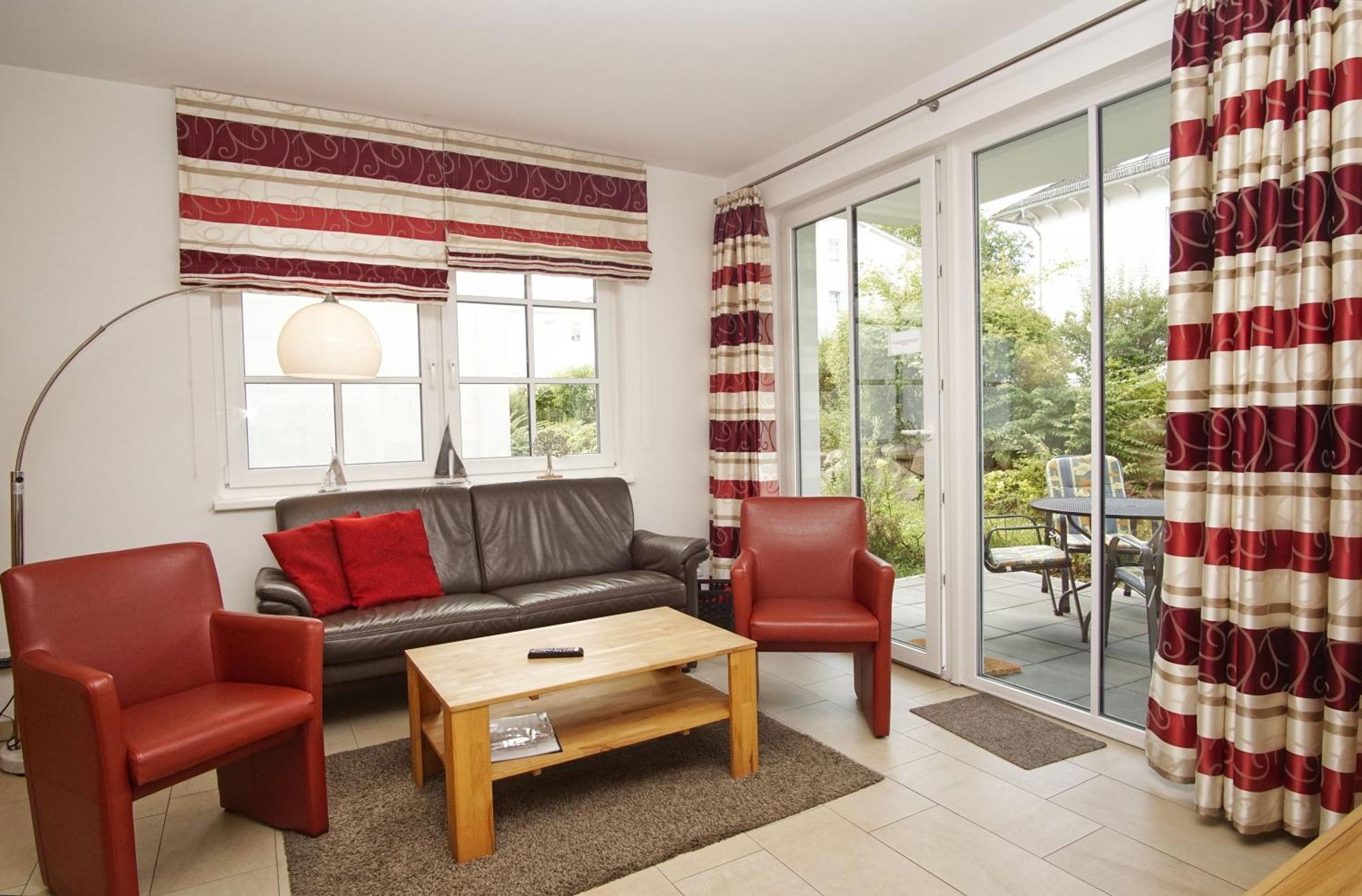 Terrasse, Gratis Nutzung Vom Ahoi Erlebnisbad Und Sauna In Sellin - Villa Antje Fewo 04 Goehren  Exterior foto